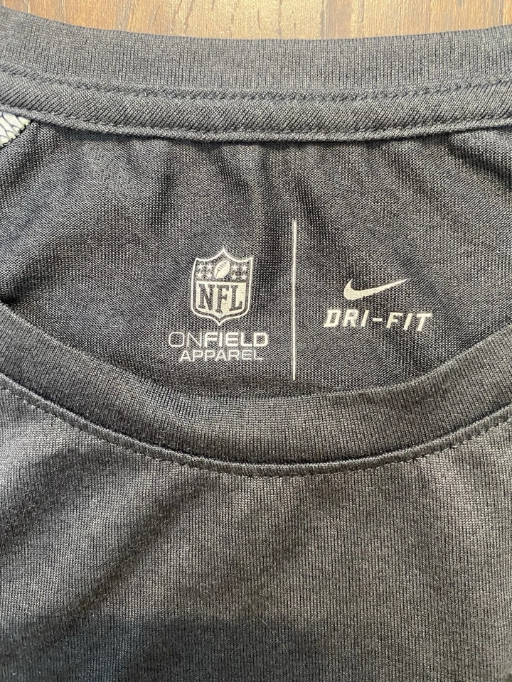 Camiseta masculina Baltimore Ravens Nike Salute To Service S/S XL no campo vestuário camuflado - Imagem 3 de 4