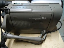 Canon ES8100VA 8mm Video Camcorder. Untested/Parts only.