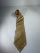 Steve Harvey Collection Gold Polka Dots Geometric Pattern Mens Silk Tie 4  X 59  