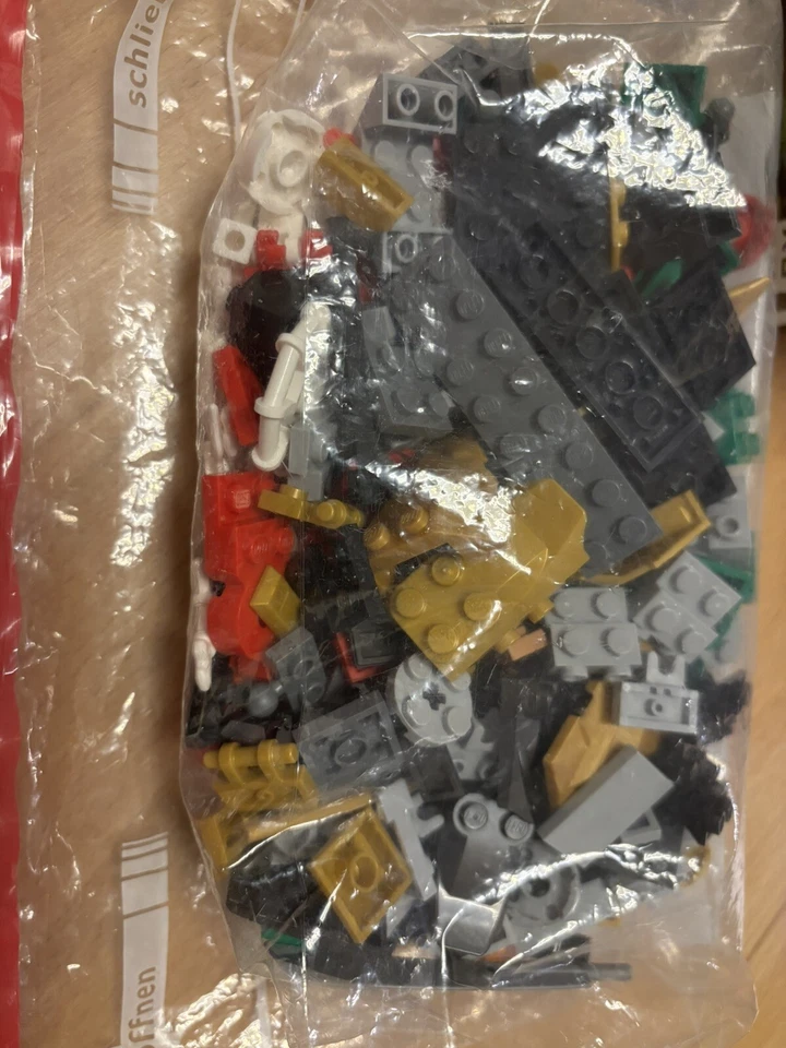 LEGO Ninjago 71781 Lloyd's Mech Battle EVO, Foto 4 von 4