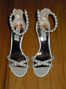 badgley mischka hannah embellished ankle strap sandal