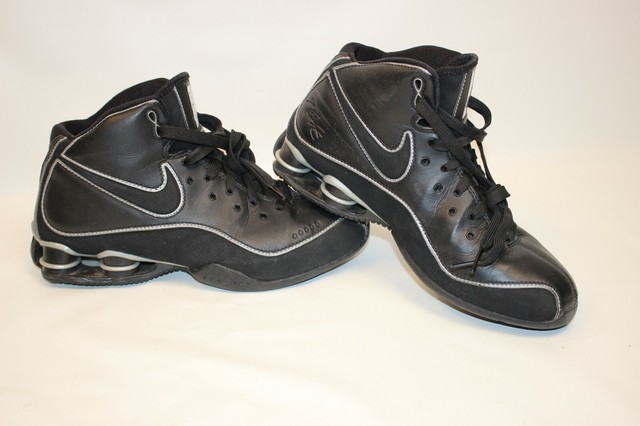 leather basketball shoes