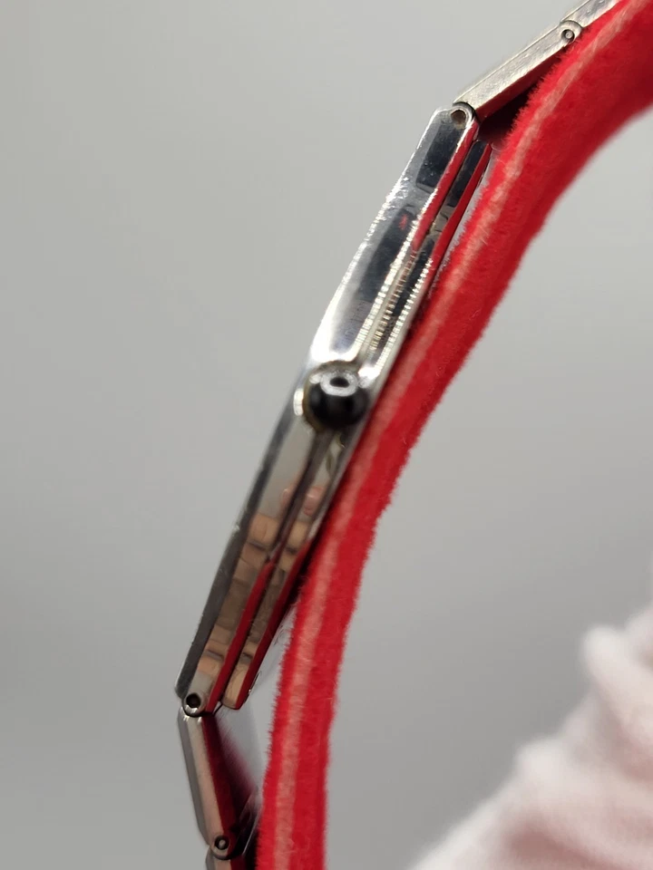 Reloj para mujer SWISS 32 mm [RARO] ultra delgado Movado 1990 museo 84-40-880 7,5" Foto 3 de 4