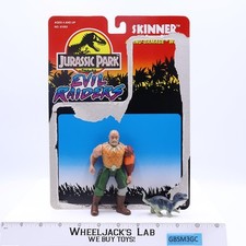 Skinner Evil Raiders Jurassic Park Series II 1994 Kenner Figure W/CARDBACK