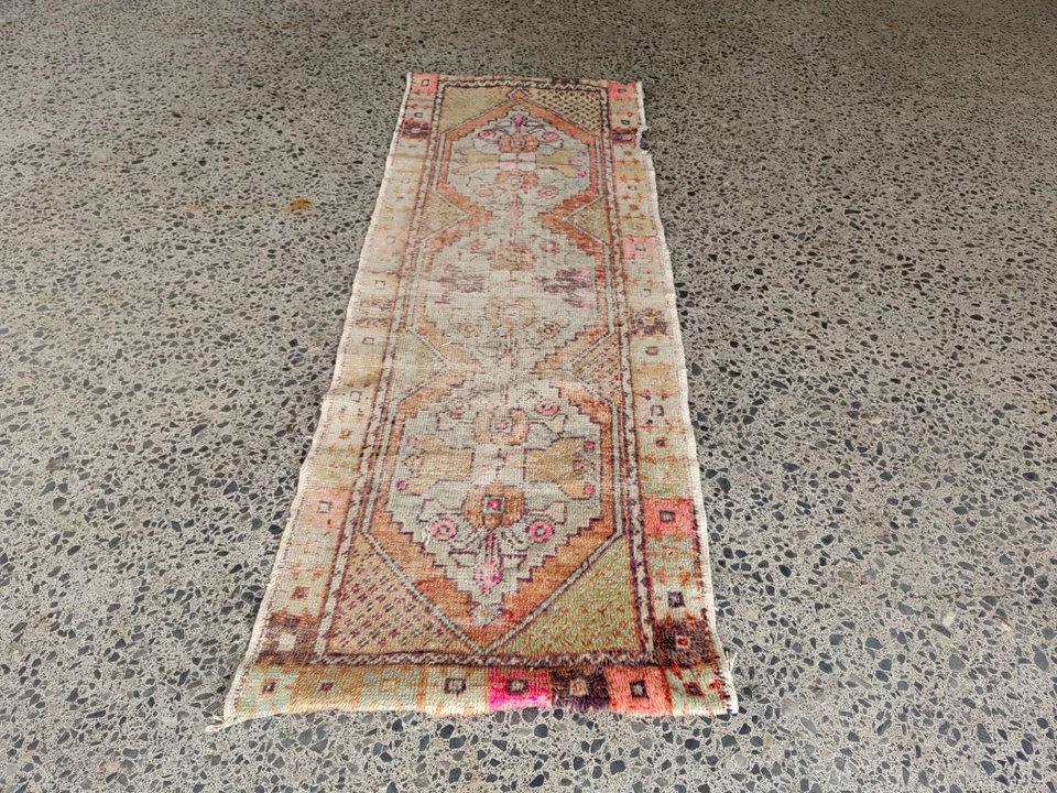 Vintage Turkish Runner Rug 2.5x7.3 ft | Boho Oushak Wool Carpet Soft Tones - Image 4 of 4