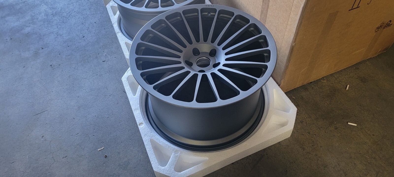 LAMBORGHINI AVENTADOR HRE WHEELS SET GENUINE HRE SATIN CHARCOAL CM309M5861 NEW 4