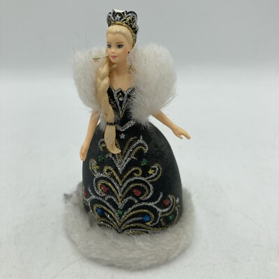 Hallmark Ornament: 2006 Celebration Barbie QX2393 - Main Image