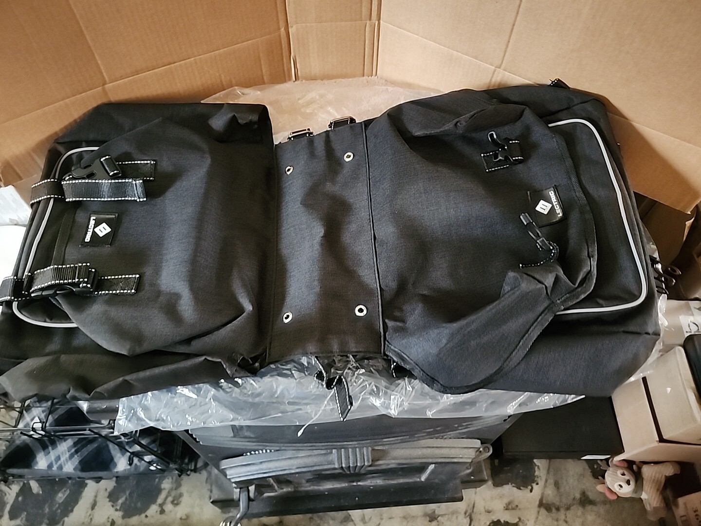 LECTRIC EBIKE , WATER RESISTANT PANNIER SADDLE BAGS, NEW IN SEALED BAG