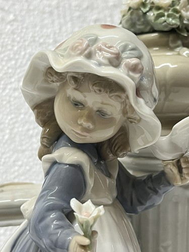 Lladro Figure Glorious Spring 11.5” Girl Holding A Flower Umbrella Damaged C14E - Picture 3 of 14