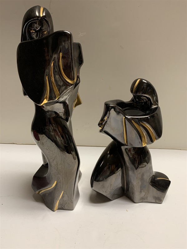 lot 2 Apulum Lucru Manual Romanian Figurines Black Gold Vases 