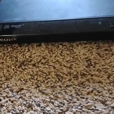 32" TV, Roku Express HD Streaming Media Player Box 1080p All Chords,Guides,Etc