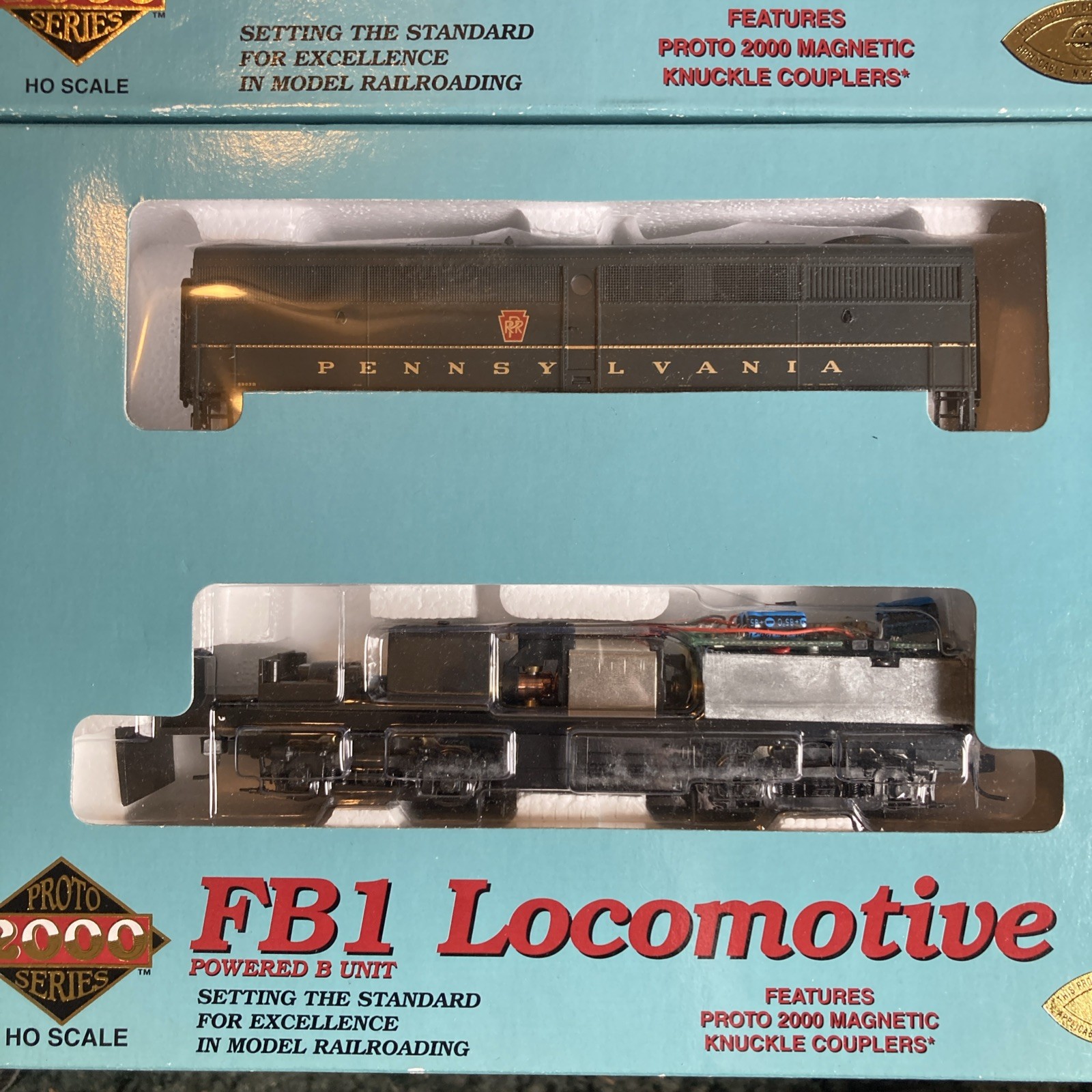 Proto 2000 HO Scale Diesel FA 1 & FB1 Pennsylvania Both Powered DCC Ready thumbnail 2