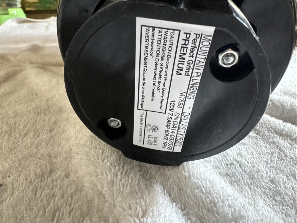 Perfect Grind Mountain Plumbing 1/4 HP DURABLE STRONG Batch Feed Waste Disposal - Image 4 of 4