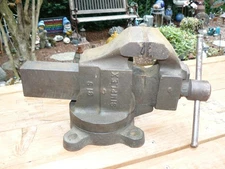 Vintage Simplex 31S Bench Vise with Swivel Base