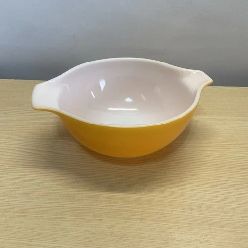 Vintage Pyrex Orange Yellow Cinderella Bowl 1.5 QT 442