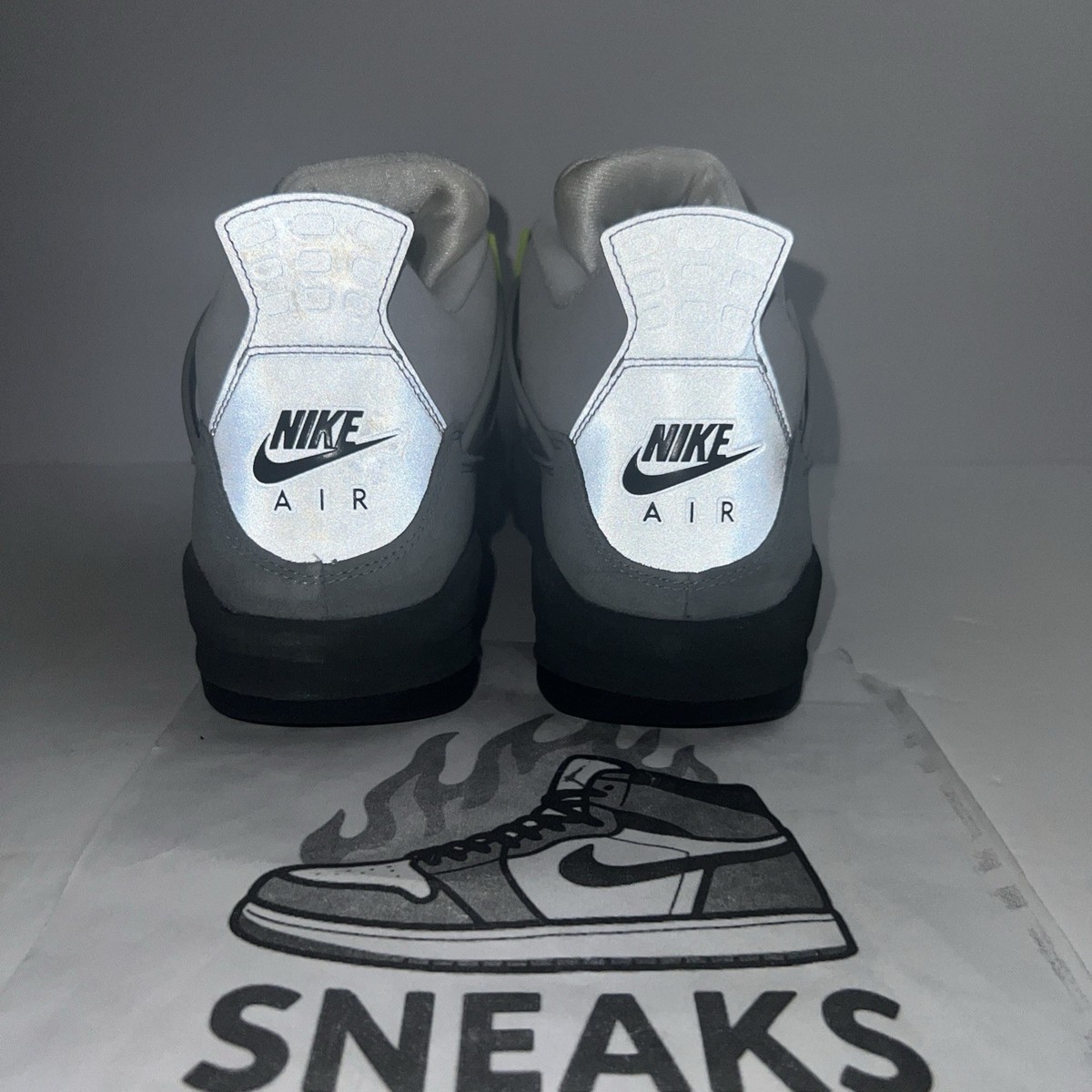 Air Jordan 4 Retro SE Mid Neon 95 Sz 7 Grey Black Neon CT5342-007
