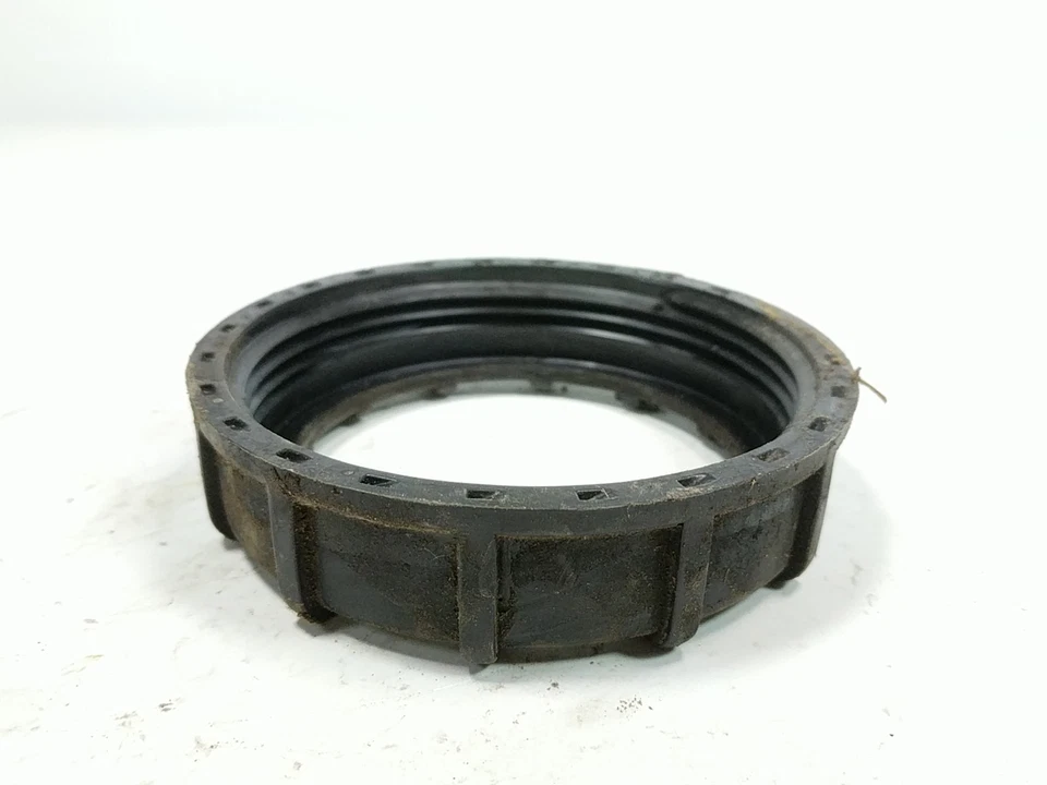 Anillo de bisel de bloqueo del tanque de combustible de gasolina 11 Polaris RZR S 800 Foto 3 de 4