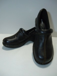 thom mcan women's clogs
