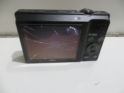Nikon COOLPIX S570 12.0MP 5x Optical Zoom CCD Digital Camera 100