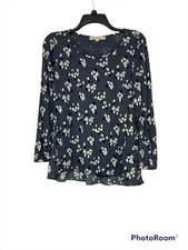 Woman’s loft Floral blouse size Small 3/4 Sleeves