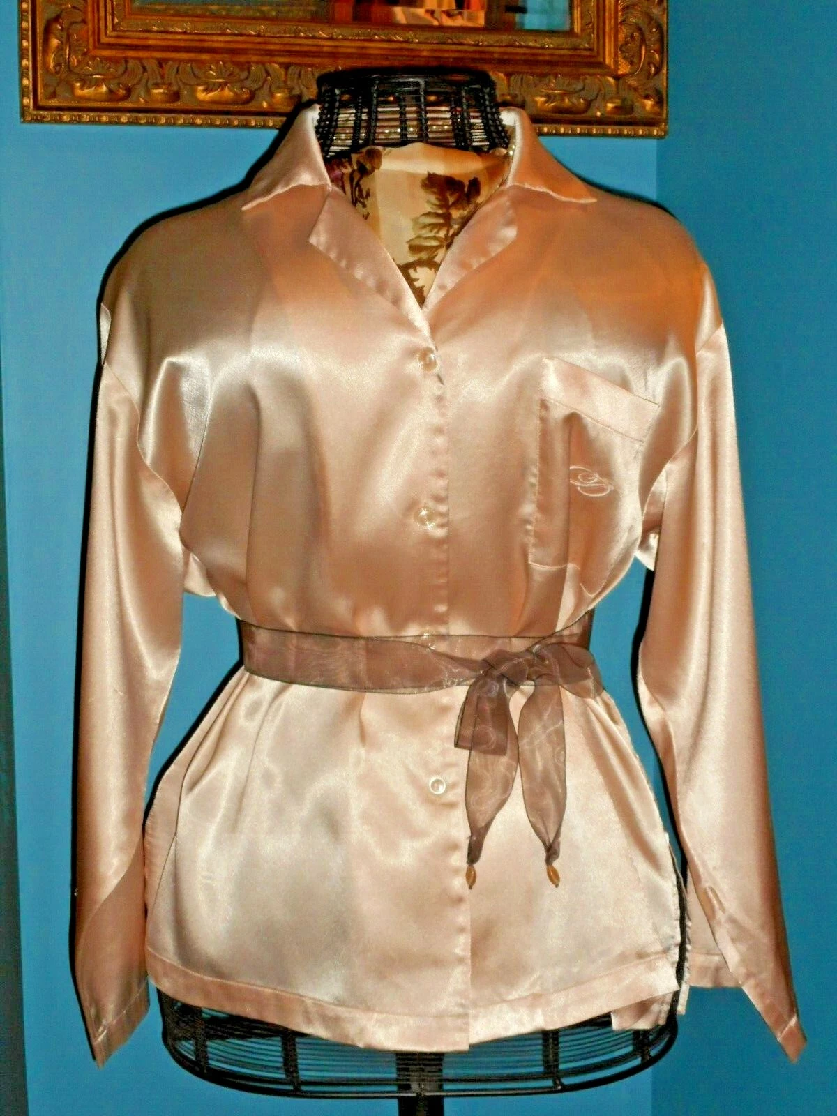 T shirt de sommeil hôtesse L Christian Dior rose satin PJ et foulard en soie Anne Klein