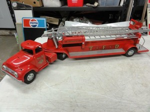 Details About Vintage 1956 Ford Tonka Fire Ladder Truck Mack Gmc Die Cast Toy 1950s