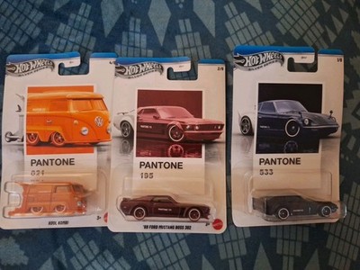 Hotwheels Lot Of 3 NEW Pantone Vehicles