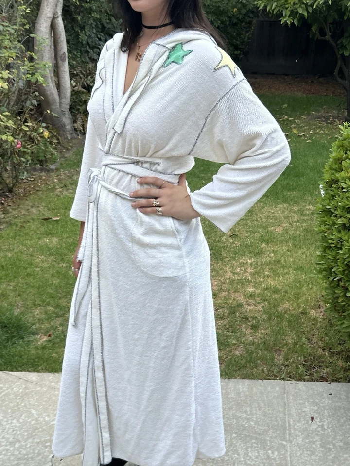 Bata larga de tela de rizo Theodore M Canyon Group vibra Beverly Hills de colección Foto 4 de 4