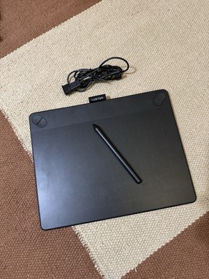 Wacom Intuos Art Pen & Touch Tablet M Zeichentablett