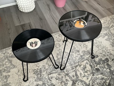Runder Beistell-/Beistelltisch, Metall Haarnadelbeine, Retro 80er Jahre Motiv, Akzentmöbel