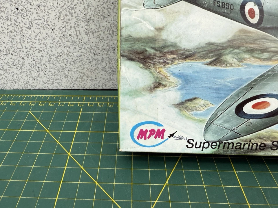 Kit de avión modelo MPM Supermarine Spitfire PR Mk XIX Fighter escala 1/72 C72025 Foto 4 de 4