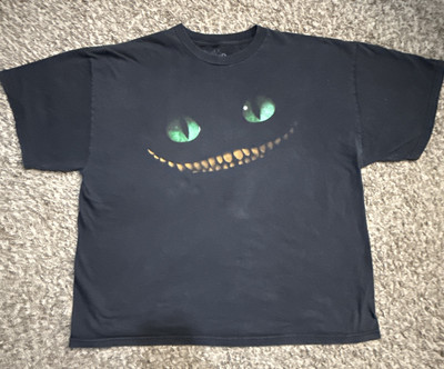 Tim Burtons Alice In Wonderland Big Face Cheshire Cat Smile 2XL Black Tee Disney