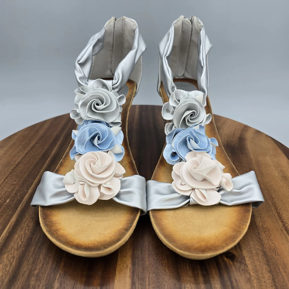 Patrizia Spring Step Shoes Womens 9 40 Silver Wedge Sandals Floral Zip Back - Image 2 of 4