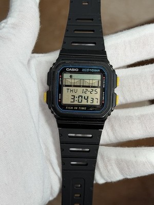 Rare Vintage Casio Fish In Time FT-100W Men's Digital Sports Watch