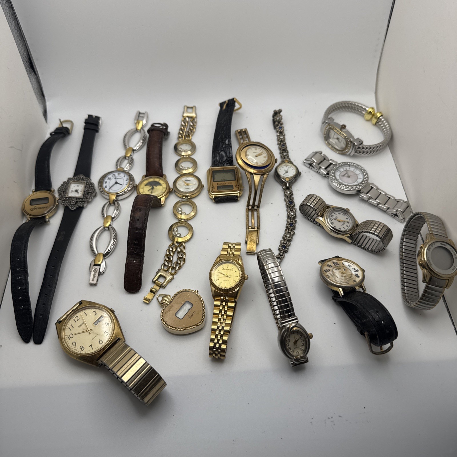 VTG Now Watch Lot Sale 17 Total Wrist Ladies Mens Silver Gold Tone Untested Read