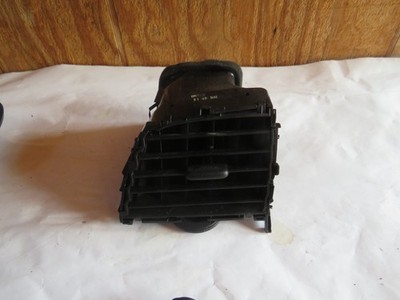 2013-2017 Nissan Leaf dash vent