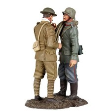 W Britain - World War I "Prisoners  Wounded to The Rear" 23081 British German