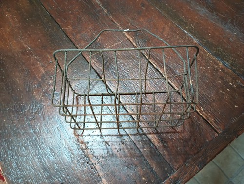 VERY OLD ANTIQUE VTG MILK BOTTLE WIRE CARRIER CRATE 6 SPACES CASE DELIVERY DAIRY - Picture 5 of 6