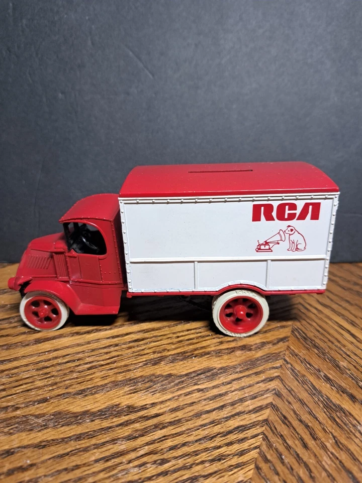 RCA Truck Bank Model #9275 ERTL - Image 3 of 4