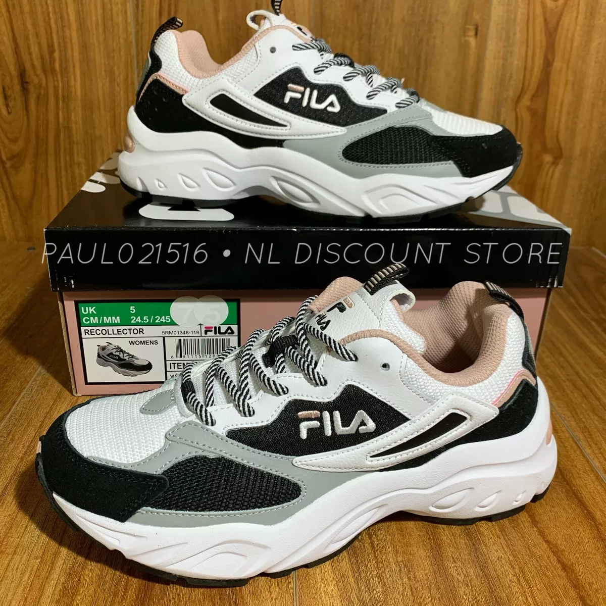 White and deals black filas