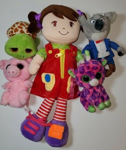 Linzy Plush 16