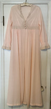 Vintage 1960s Peach Val Mode Peignoir Robe w/lace-Trim/Size Small