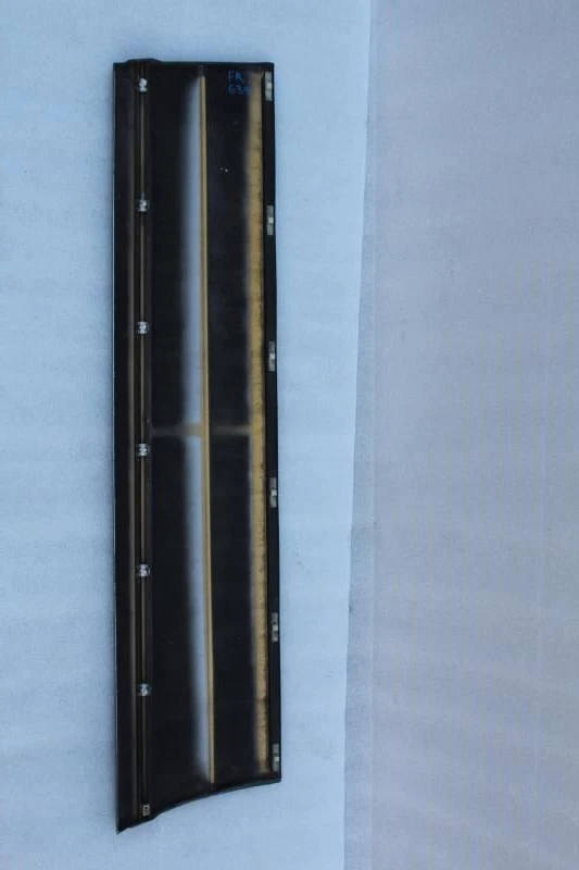 1994 1995 1996 1997 1998 1999 MERCEDES S320 S420 S500 RIGHT FRONT DOOR MOLDING - Image 4 of 4