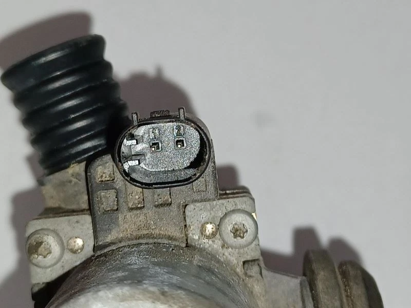 Bomba de refrigerante 3,2 L compatible con BMW M3 1828462 01-06 Foto 3 de 4