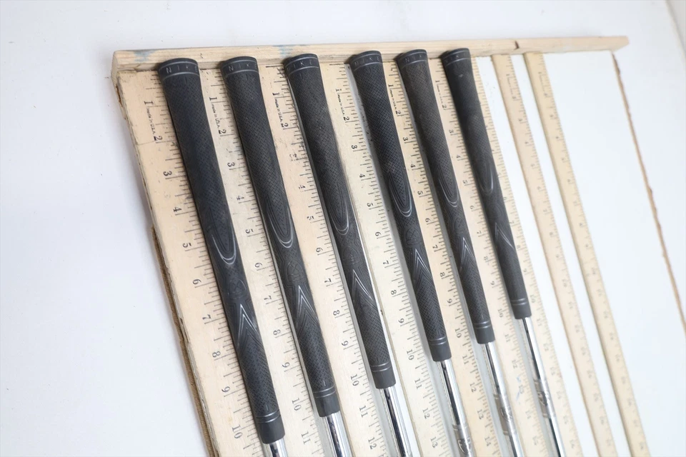 Conjunto de puxadores de eixo de ferro Nike Slingshot Dynamic Gold 34"-36.75" 02375 - Imagem 4 de 4