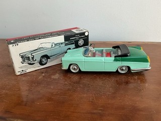 De colección Bandai hojalata litografía MG imán convertible con CAJA (¡RARO Y BONITO!) 1960