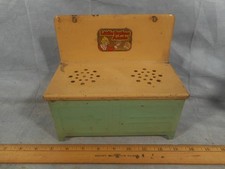 VINTAGE TOY 7 1/4" HIGH 8" WIDE LITTLE ORPHAN ANNIE  SANDY MINI METAL STOVE