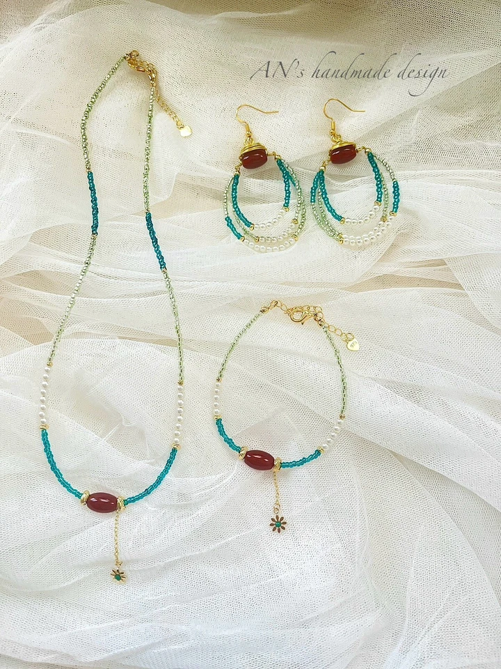 Pulsera collar aretes chapados enchapados rellenos de 18 quilates con piedras preciosas de ónix rojo natural hecha a mano Foto 2 de 4