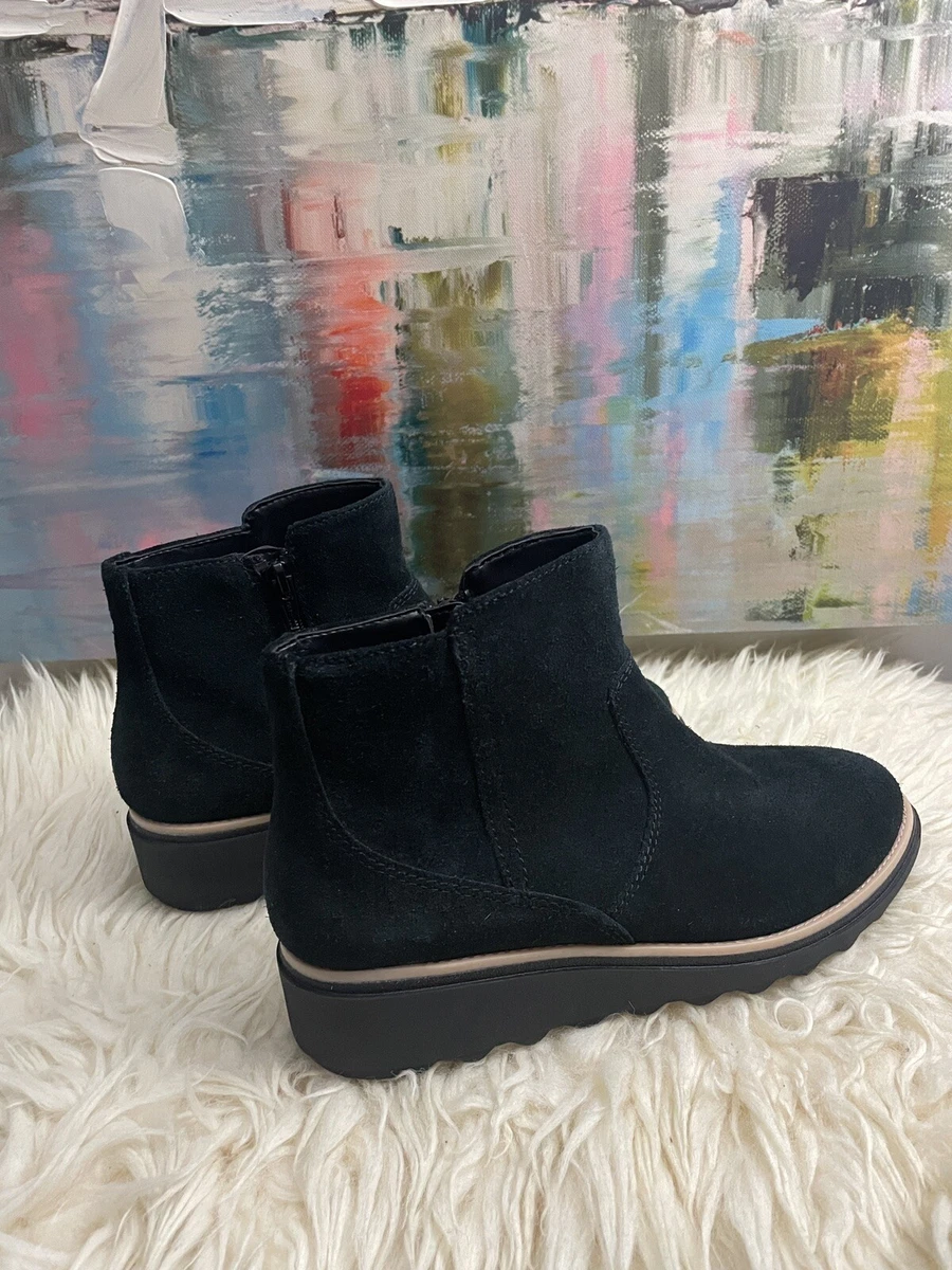 Clarks sharon hotsell swing wedge bootie