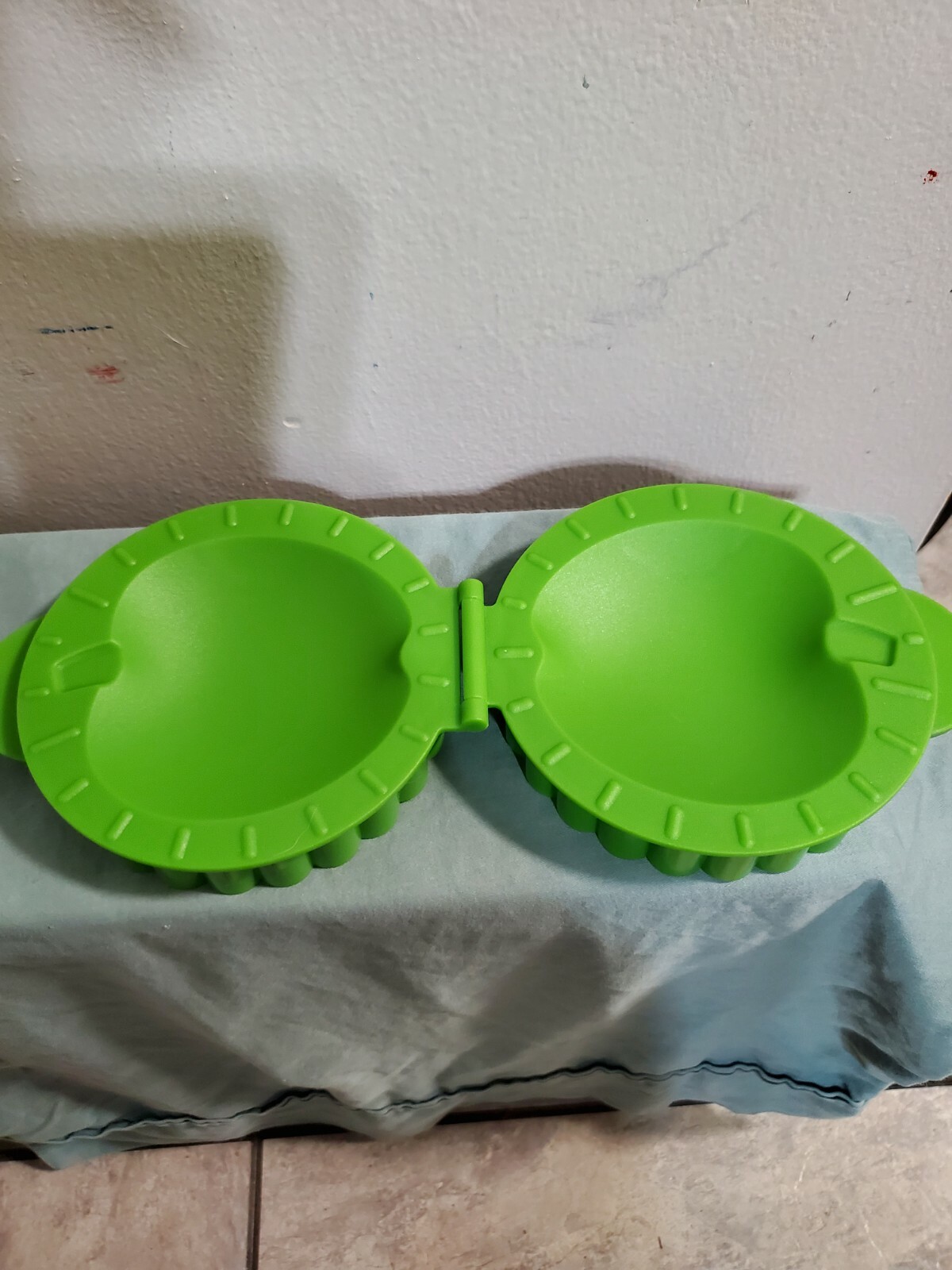 Picture 3 of 3